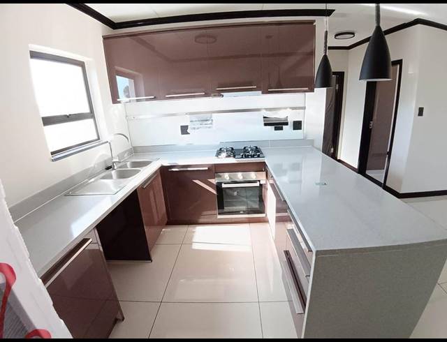 2 BEDROOM PROPERTY TO RENT IN BLUE HILLS